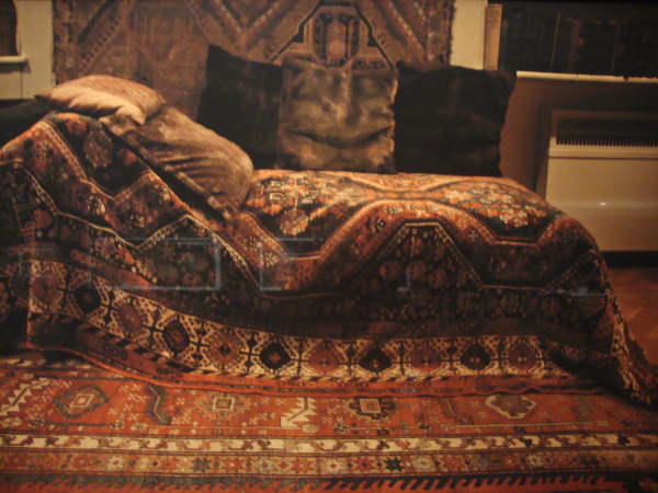Sigmund Freud Sofa