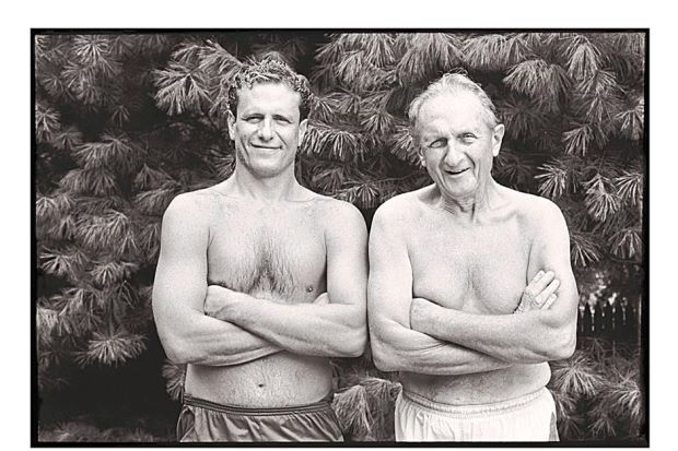 str2_dl_stanniephoto_c_5col