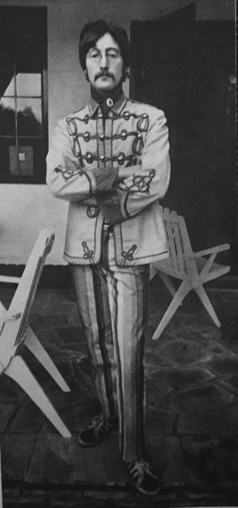 Lennon, whose eccentric clothing is mostly tailor-made is a frequent visitor at Ringo's home.